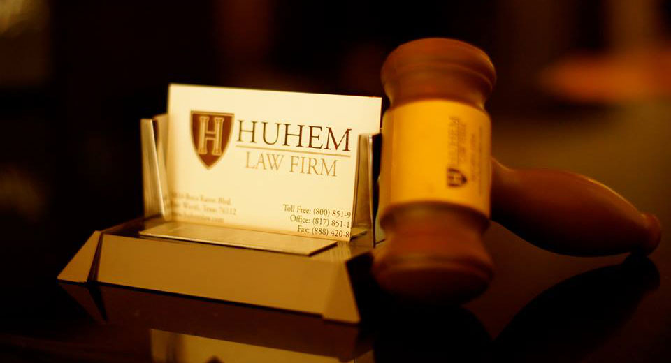 Huhem Law Firm - Desk